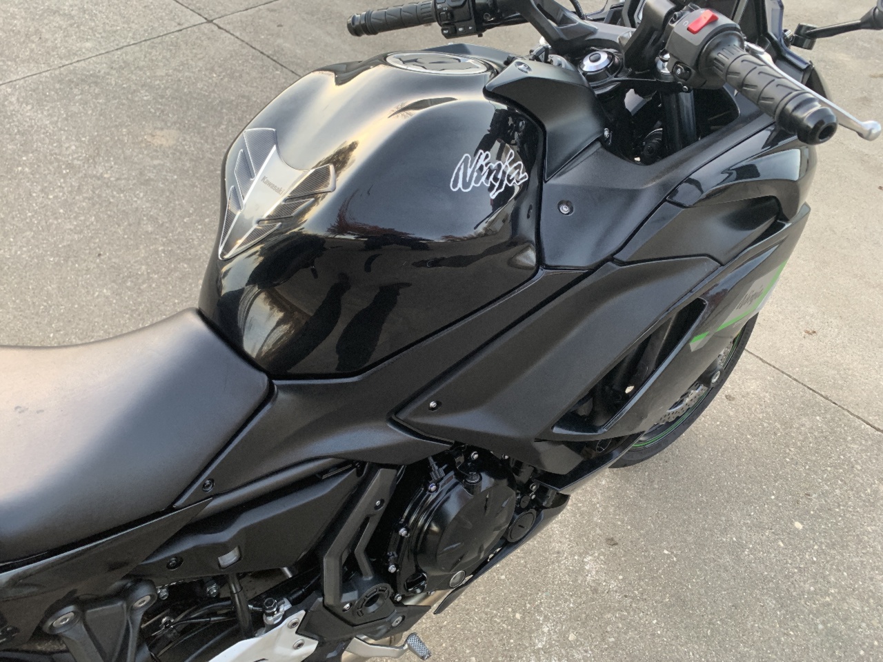 2025 Kawasaki Ninja 650 ABS KRTC 